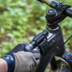 Blackburn Plugger Tubeless Tire Repair Kit -Kind Shock Verkoop 277435 06 d 556632