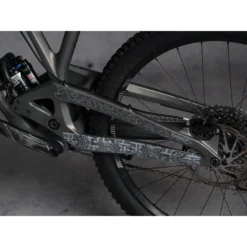 DYEDBRO Beschermfolie Voor Het Frame - Aotearoa - White Matte 10 DYEDBRO Beschermfolie Voor Het Frame - Aotearoa - White Matte -Kind Shock Verkoop dyedbro frame protection kit aotearoa white matte 3 1493591