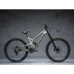 DYEDBRO Beschermfolie Voor Het Frame - Fluor - Black Gloss -Kind Shock Verkoop dyedbro frame protection kit fluor black gloss 8 1493746