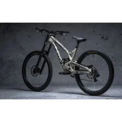 DYEDBRO Beschermfolie Voor Het Frame - Fluor - Black Matt -Kind Shock Verkoop dyedbro frame protection kit fluor black2 1005469