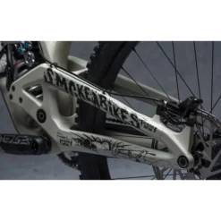 DYEDBRO Beschermfolie Voor Het Frame - Fluor - Black Matt -Kind Shock Verkoop dyedbro frame protection kit fluor black4 1005471