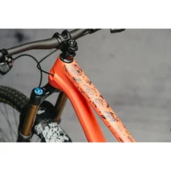 DYEDBRO Beschermfolie Voor Het Frame - Old School Tattoo - Black Matte -Kind Shock Verkoop dyedbro frame protection kit old school tattoo black matte 2 1493762