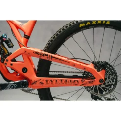 DYEDBRO Beschermfolie Voor Het Frame - Old School Tattoo - Black Matte -Kind Shock Verkoop dyedbro frame protection kit old school tattoo black matte 4 1493764