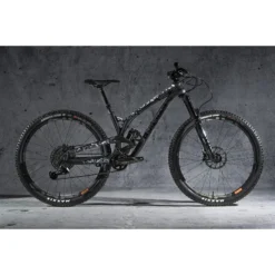 DYEDBRO Beschermfolie Voor Het Frame - Pray For Straya - White Matte -Kind Shock Verkoop dyedbro frame protection kit pray for straya white matte 3 1493827