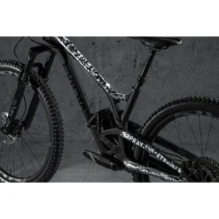 DYEDBRO Beschermfolie Voor Het Frame - Pray For Straya - White Matte -Kind Shock Verkoop dyedbro frame protection kit pray for straya white matte 6 1493830