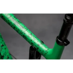 DYEDBRO Beschermfolie Voor Het Frame - Space Trip - Black -Kind Shock Verkoop dyedbro frame protection kit space trip black3 1006595