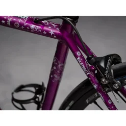 DYEDBRO Beschermfolie Voor Het Frame - Space Trip - White Matte -Kind Shock Verkoop dyedbro frame protection kit space trip white gloss 4 1493889