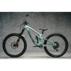 DYEDBRO Beschermfolie Voor Het Frame Tropical - Matte -Kind Shock Verkoop dyedbro frame protection kit tropical matte 2 1494052