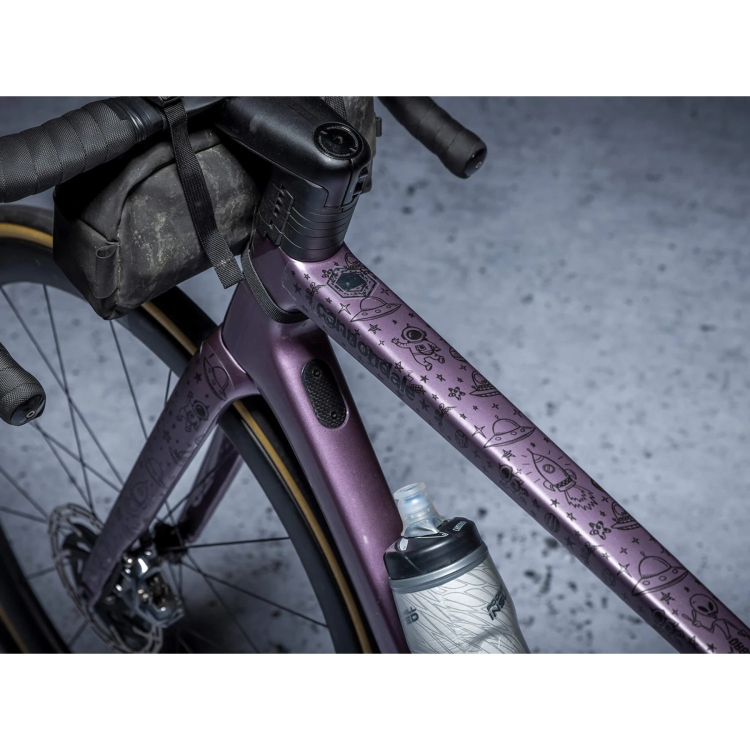 DYEDBRO Gravel Frame Protection Kit SPACE TRIP - Black Matte 3 DYEDBRO Gravel Frame Protection Kit SPACE TRIP - Black Matte - Afbeelding 3