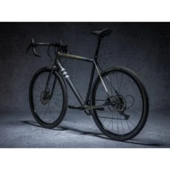 DYEDBRO Stay Free Gravel Beschermfolie Voor Het Frame - Color Matte -Kind Shock Verkoop dyedbro stay free gravel frame protection kit color matte 6 1494374