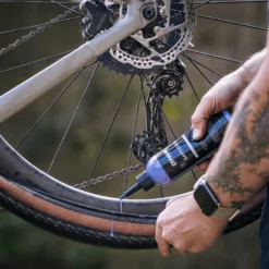 Dynamic Barkeeper Tubeless Sealant Afdichtingsmiddel - 1000ml -Kind Shock Verkoop dynamic barkeeper tubeless sealant 01 1429929