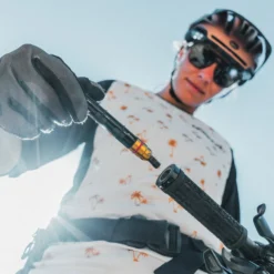 Lezyne Dual Insert Kit - Tubeless Repair Multitool - Small -Kind Shock Verkoop lezyne dual insert kit detail 2 957213