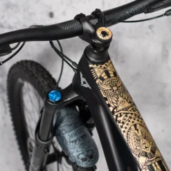 Rie:sel Design Frame:guard Beschermfolie Voor Het Frame - Illuminati Gold -Kind Shock Verkoop riesel design frame guard illuminati gold fp f002 03 1215670