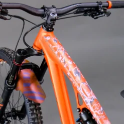 Unleazhed Frame Unscratch Bp01-F Frame Protection Tape - Edition Serfaus Fiss Ladis White Matt -Kind Shock Verkoop unleazhed frame unscratch bp01 f frame protection tape edition serfaus fiss ladis white matt 5 1229791