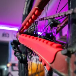 Velocity Hucking Systems VHS 2.0 Slapper Tape Chainstay Guard - Red 8 Velocity Hucking Systems VHS 2.0 Slapper Tape Chainstay Guard - Red -Kind Shock Verkoop vhs red 3 1296107